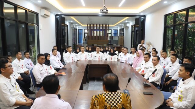 e91515c0 003e 438f 9315 18e1ff4b8c5f