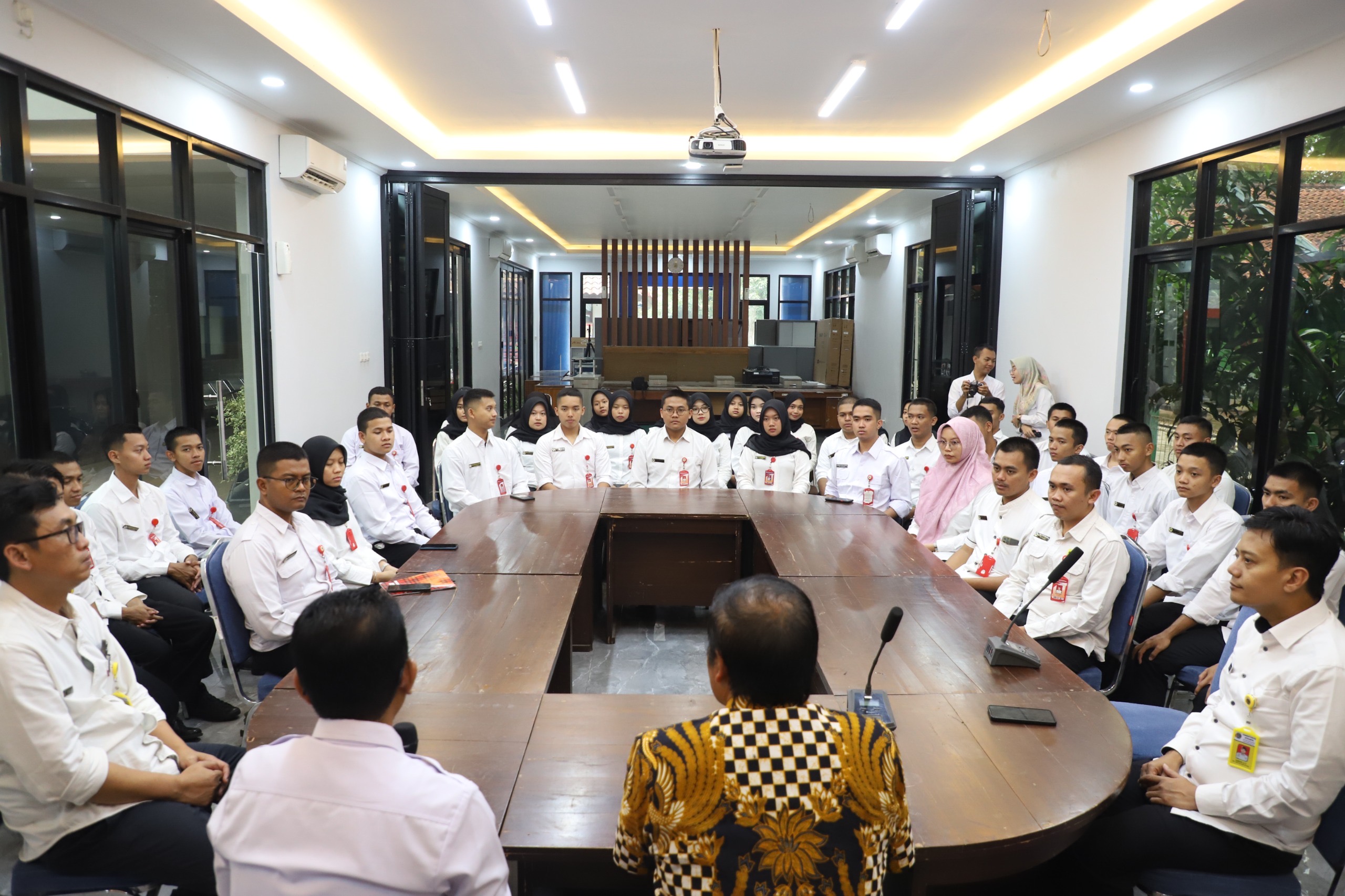 e91515c0 003e 438f 9315 18e1ff4b8c5f